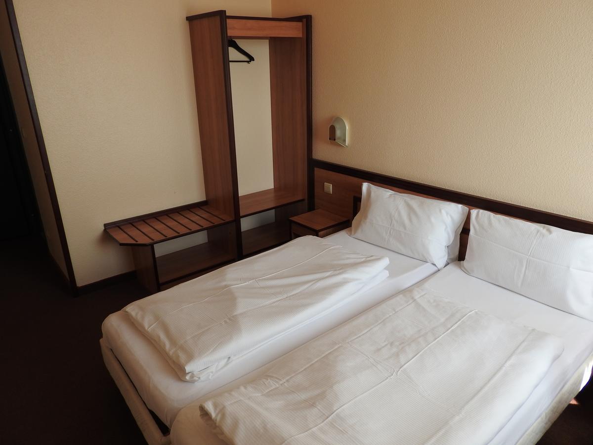 Hotel Anhalt 브레나 외부 사진